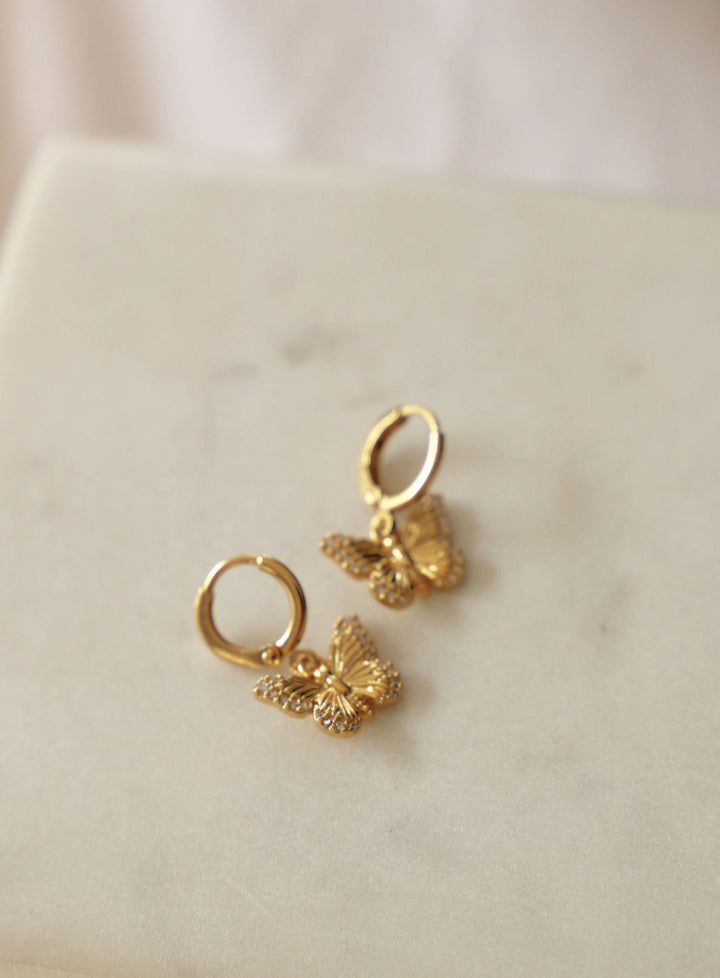 BUTTERFLY HUGGIE HOOP EARRINGS KW97