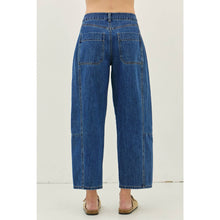Load image into Gallery viewer, MID RISE BARREL LEG ANKLE DENIM PANTS WITH POCKETS