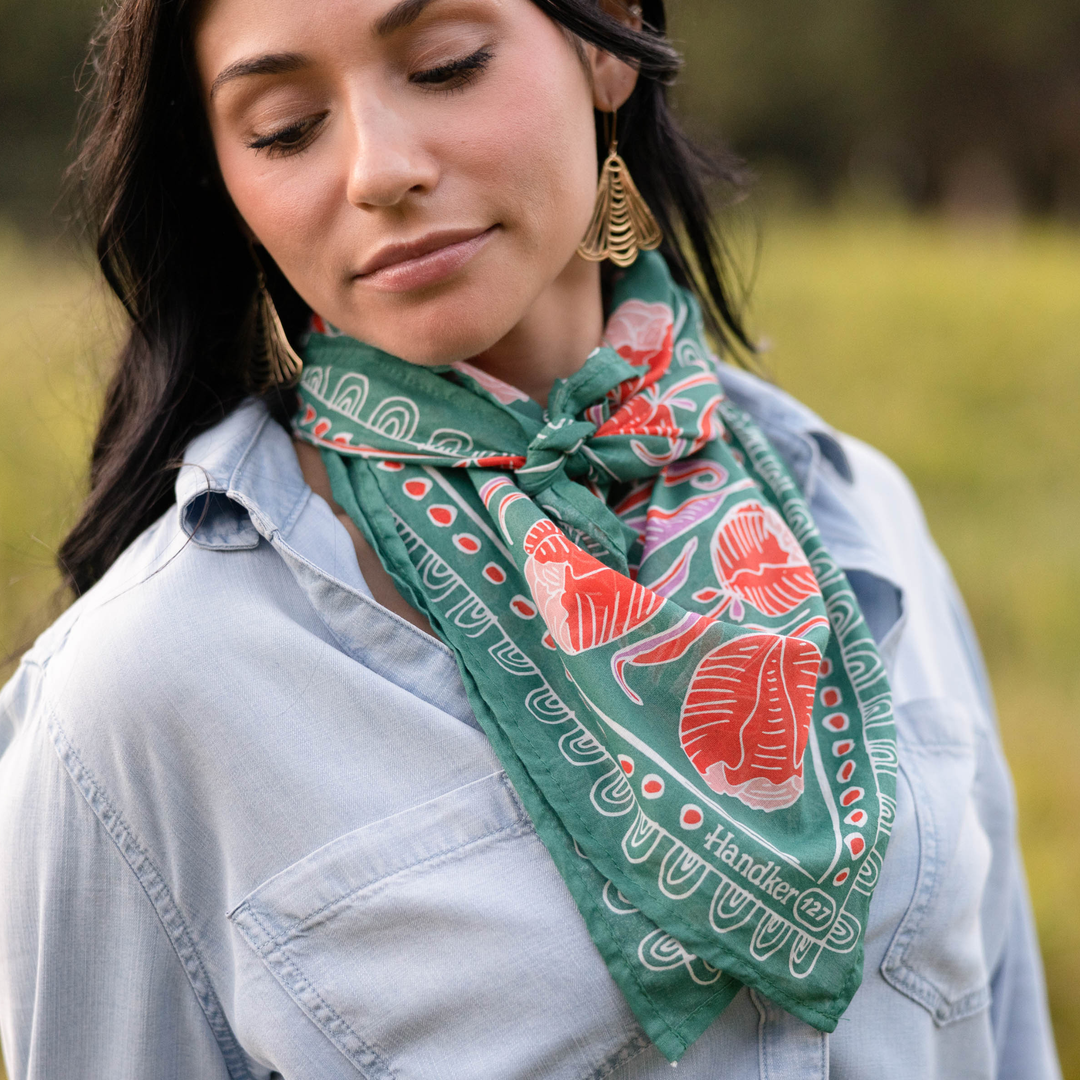 34" Wild Rag Winnie Bandana 127
