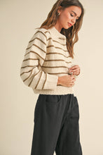 Load image into Gallery viewer, KNITTED CARDIGAN