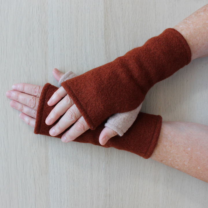 Merino Wool Fingerless Gloves | Two Tone DN22