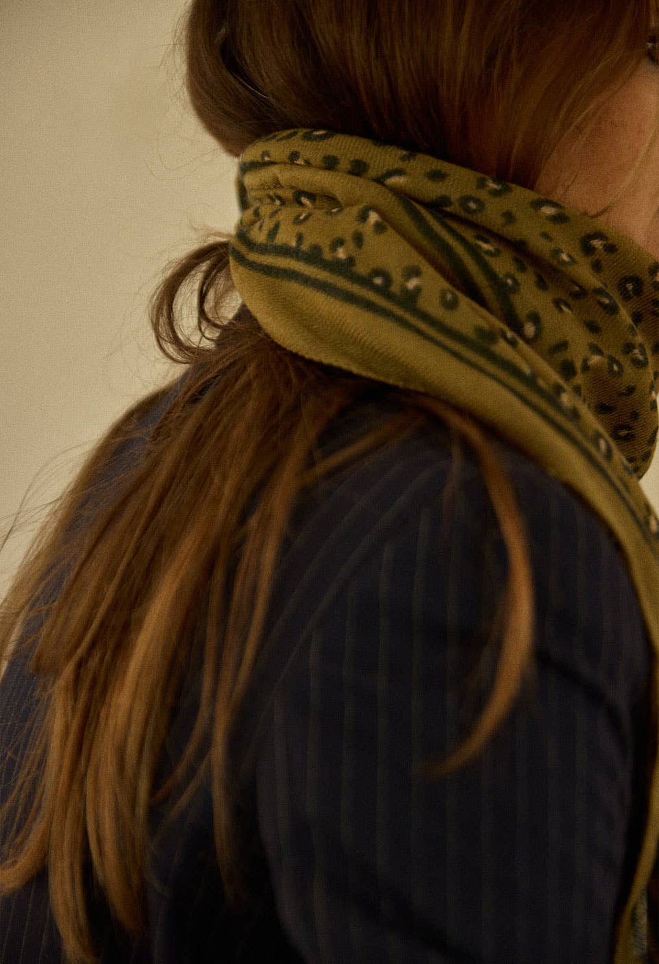 Leopard wool scarf GP22
