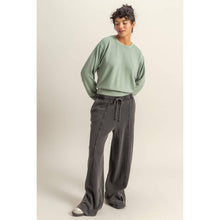 Load image into Gallery viewer, DZ25C726-Relaxed Long Sleeve Sweatshirt