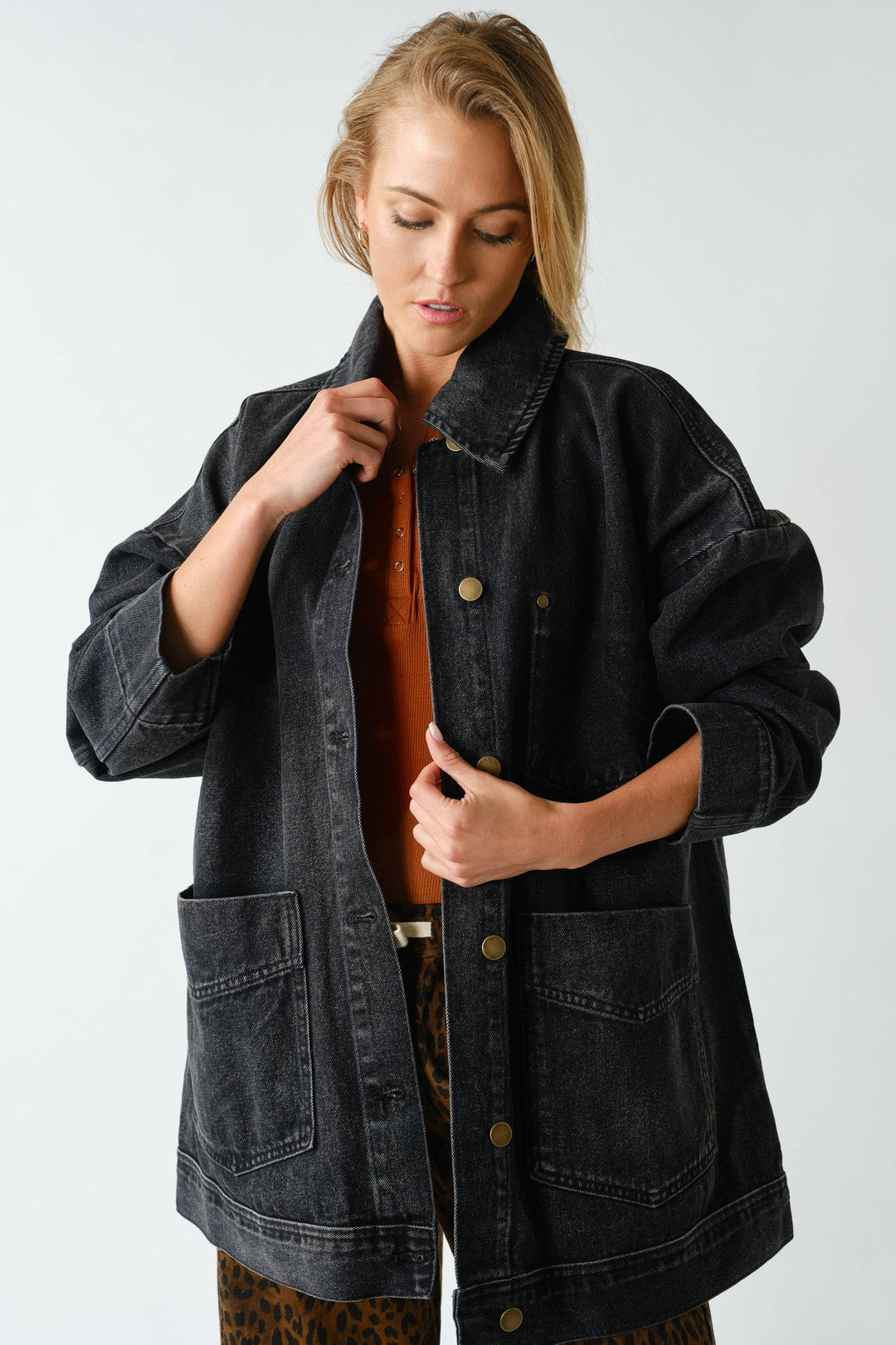 Boxy-Cut Denim Jacket KJ55