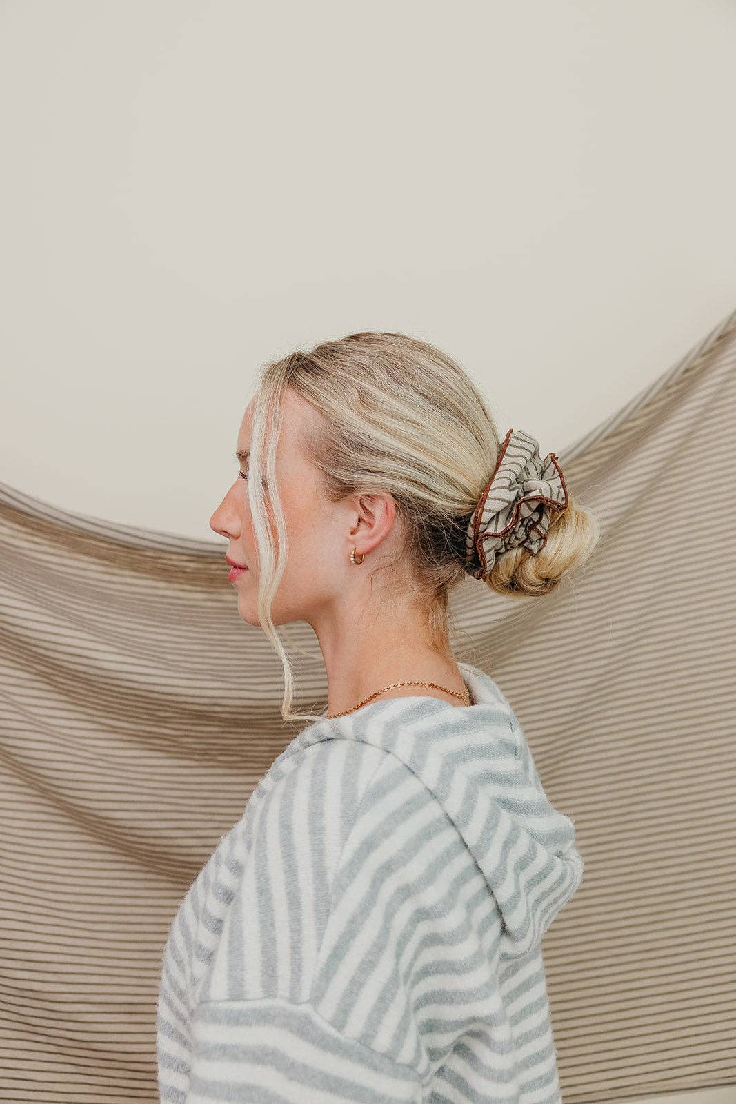 STRIPED CORSET SCRUNCHIE KX17