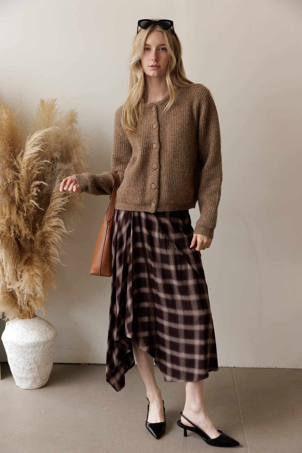 JT111 - TEXTURED KNIT BUTTON-UP CARDIGAN