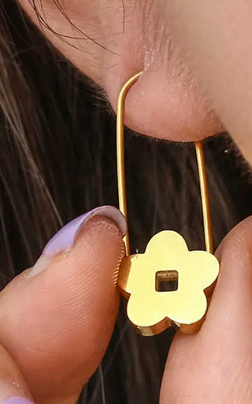 Blossom Pin Hoops 18K Gold Plated PJ04