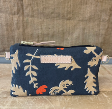 Load image into Gallery viewer, Oak Rose Card Zip with Leather Wristlet