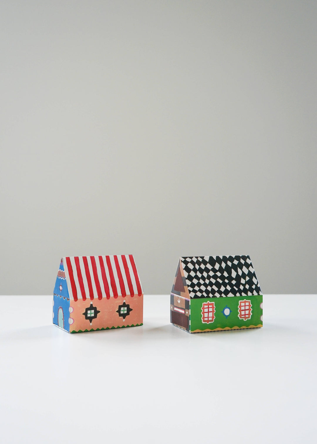 HOUSE MATCHES / BUSBIN ST224