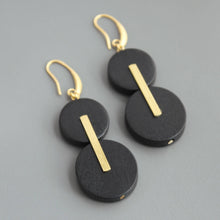 Load image into Gallery viewer, CHRE44 Black wood and brass earrings
