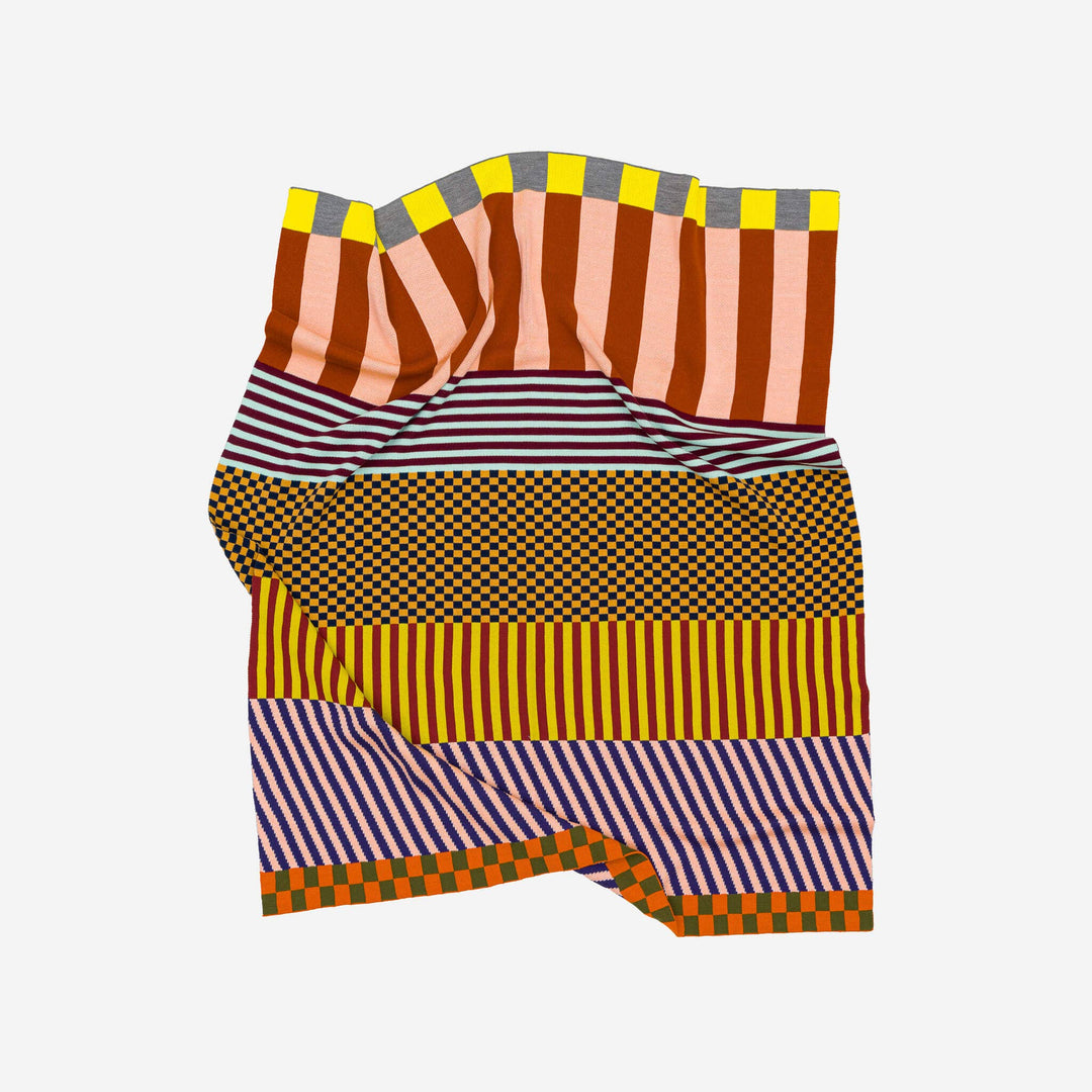 Pattern Patch Throw VLT44