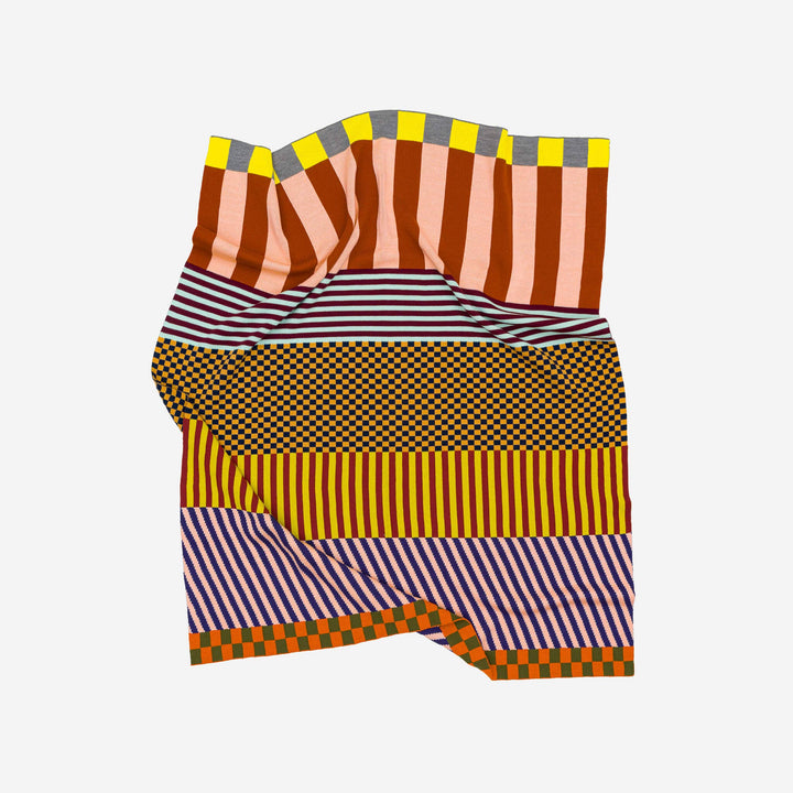 Pattern Patch Throw VLT44