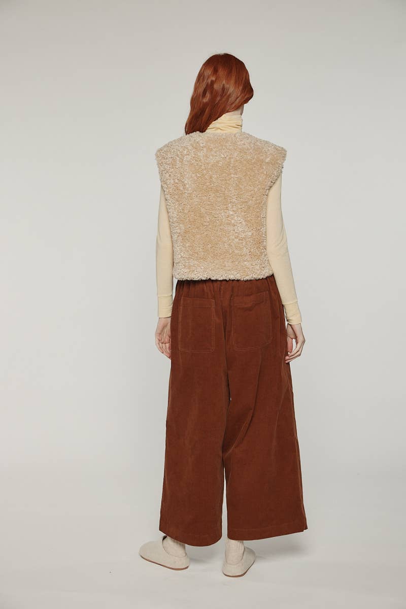 Reversible fur short vest