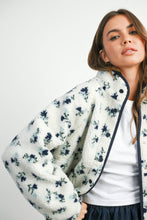 Load image into Gallery viewer, Floral Print Fluffy Fleece Jacket - BM811