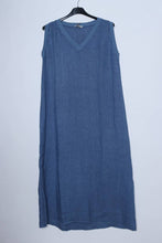 Load image into Gallery viewer, Sleeveless Short Dresses in 100% Linen REF. 10090