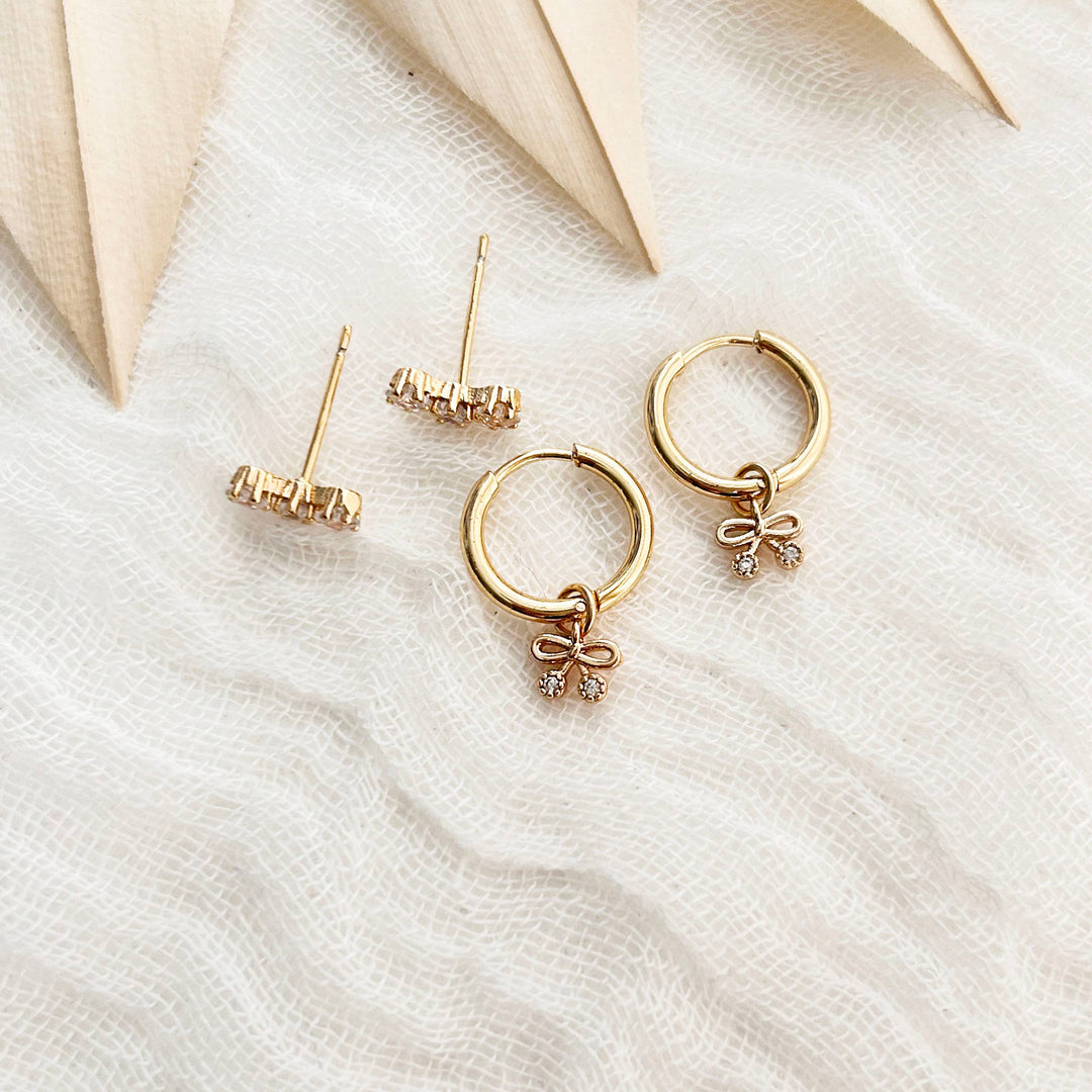 Dainty Crystal Bow Stacking Set 