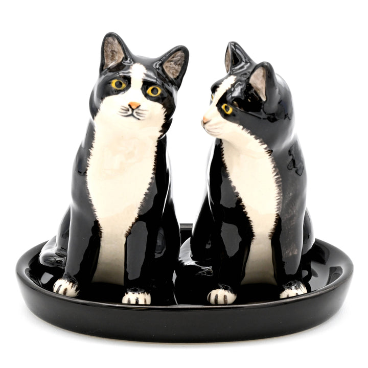 SP9130 SALT AND PEPPER SHAKER Tuxedo cat