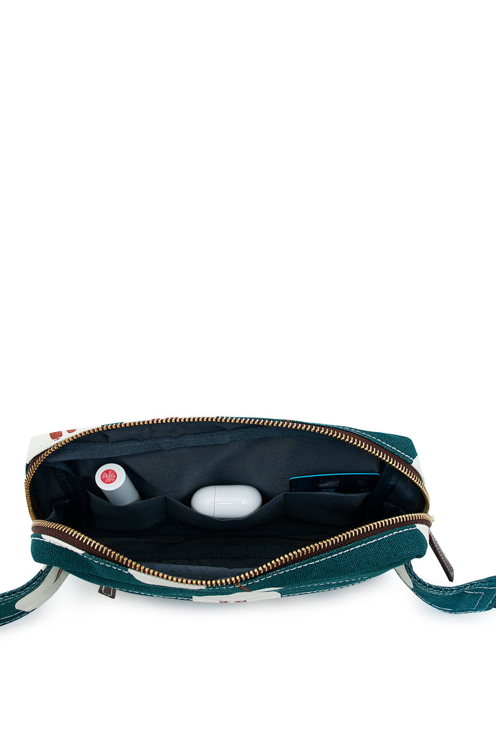 Fanny Pack, Tansy