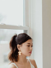 Load image into Gallery viewer, Brass Earrings No. 29