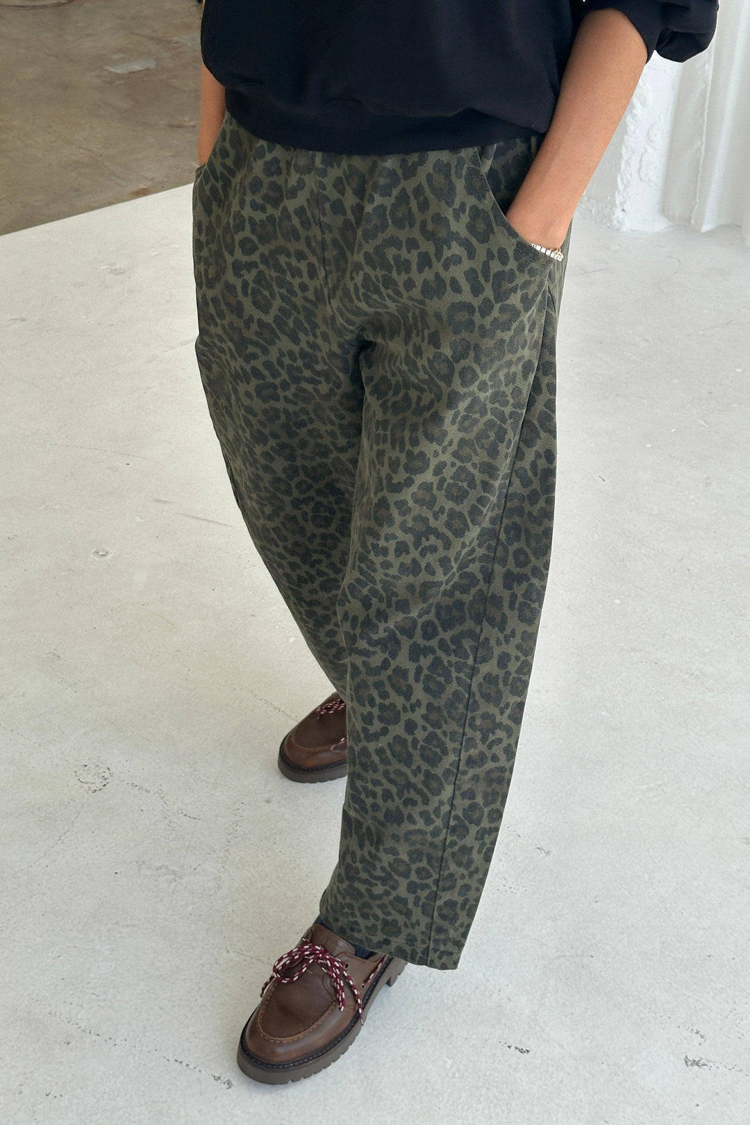 Arc Pants AZURE LB945