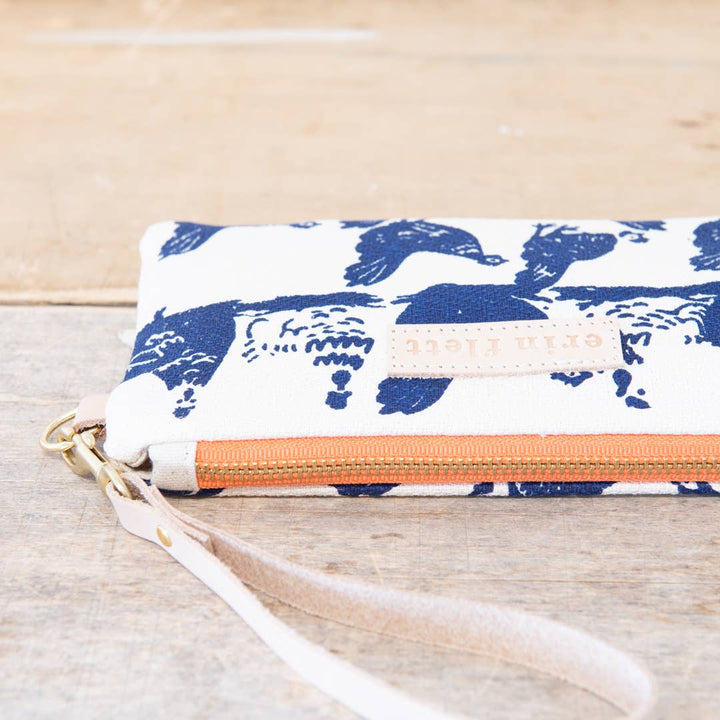 Hen House Wristlet EF432