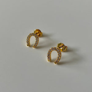 Horseshoe Studs NM02