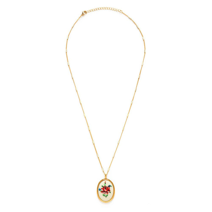 Needlepoint Pink Flower Vintage Cameo Necklace AM981