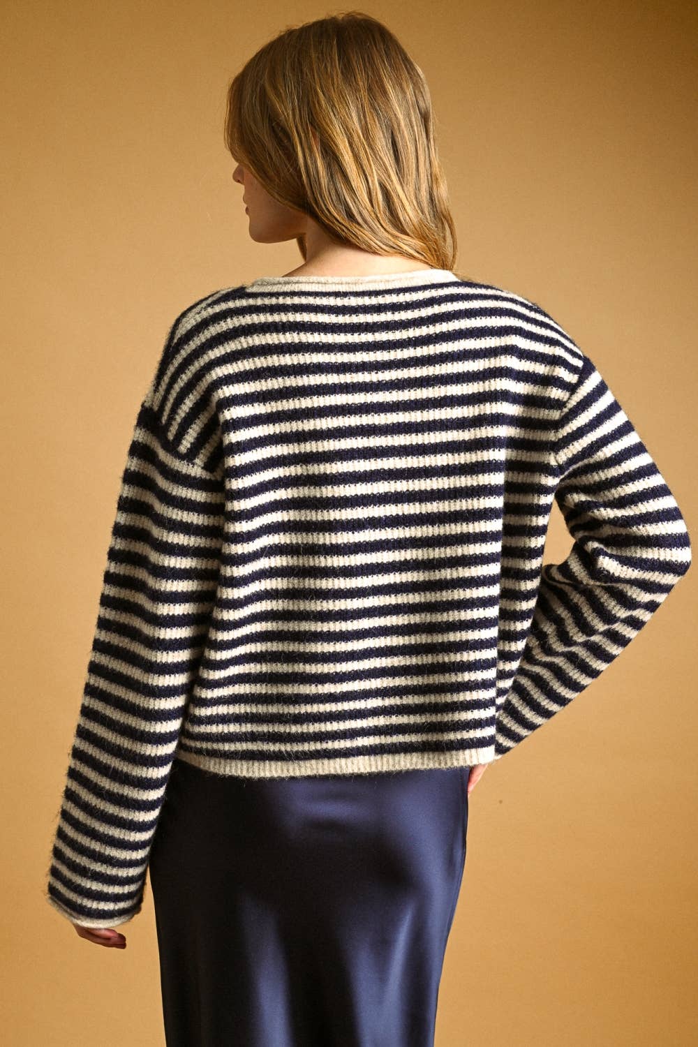 J7562   STRIPED BUTTON FRONT SWEATER CARDIGAN