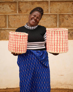 SAHIHI: Red Check Woven Storage Basket