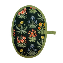 Load image into Gallery viewer, Botanical Blooms Mini Pincher Mitt CW89