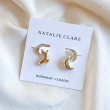 Load image into Gallery viewer, Golden Drop Earrings