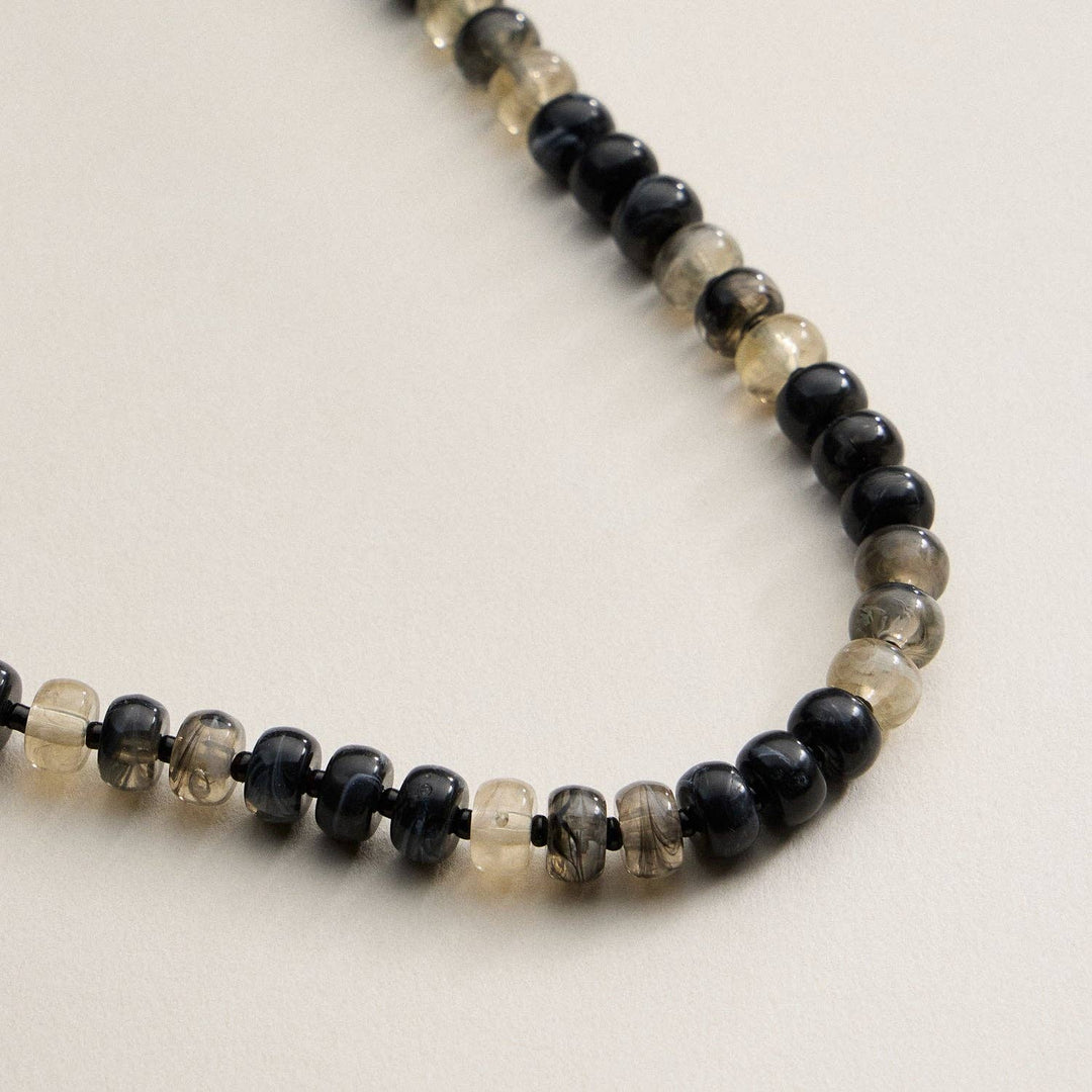 Gradient Color Round Disc Beaded Necklace DMT