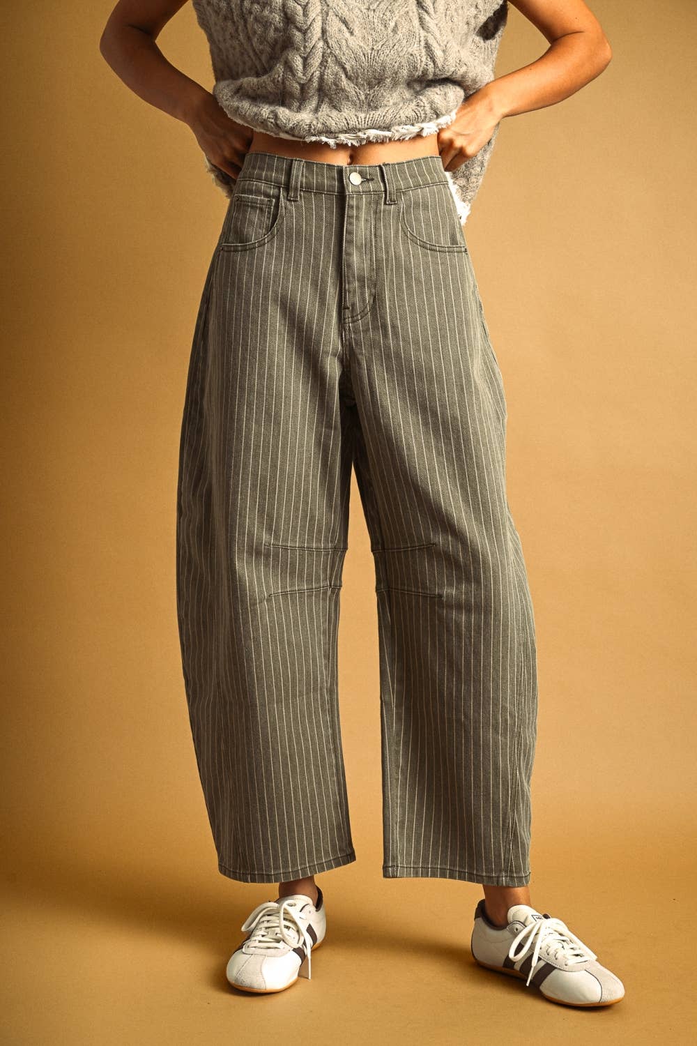 PINSTRIPED BARREL PANTS MM763