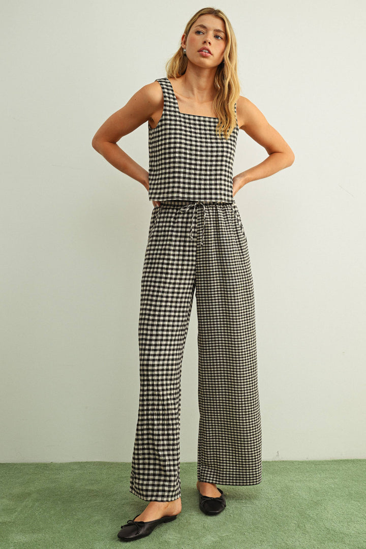 T6550ST   GINGHAM SQUARE NECK SLEEVELESS TOP