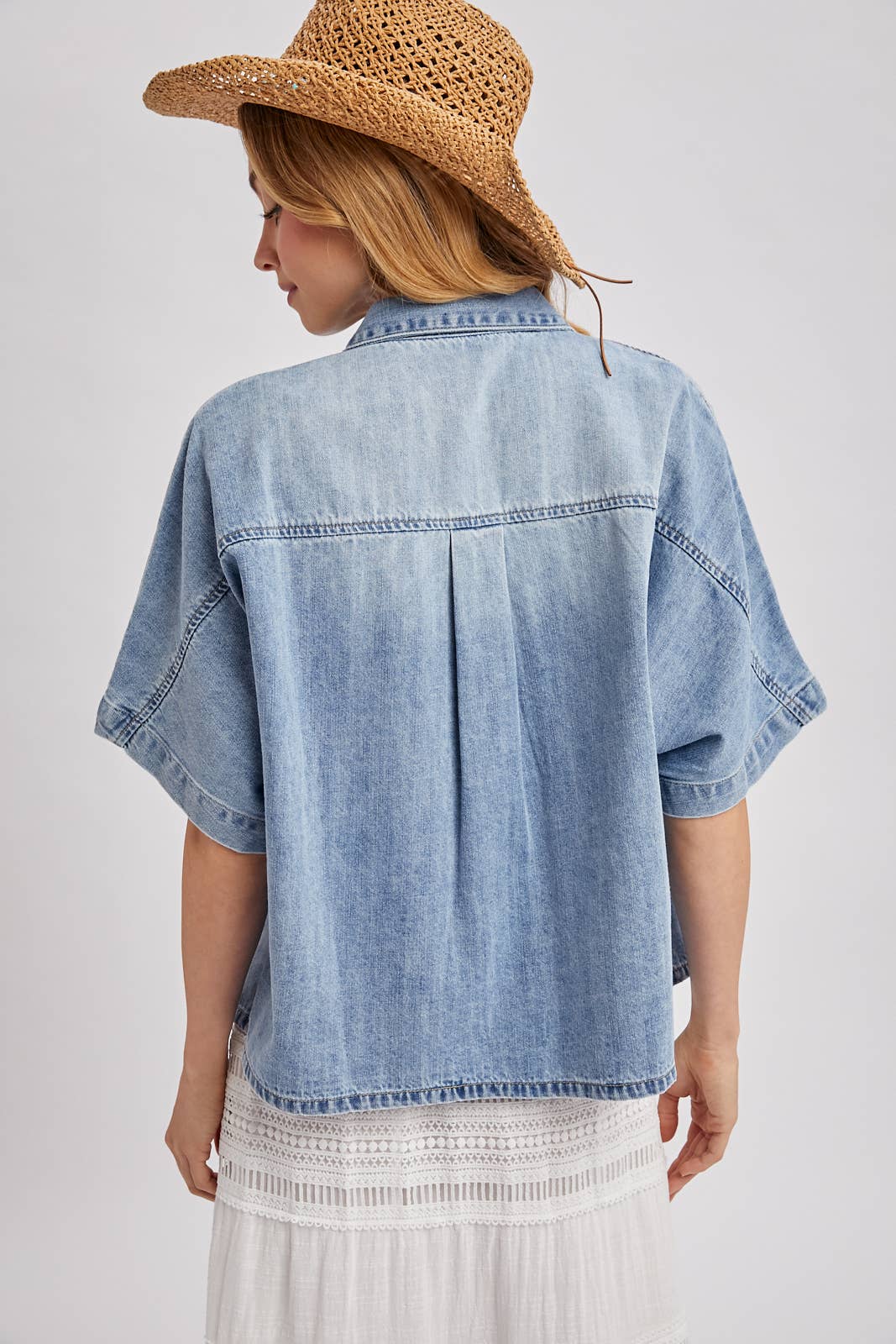 DENIM BUTTON DOWN SHORT SLEEVE BOXY SHIRT BV829