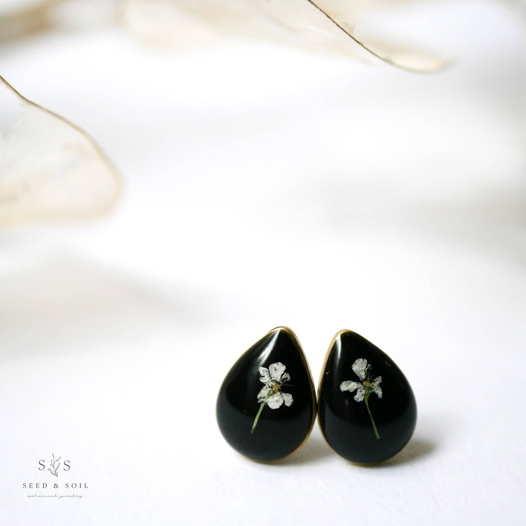 Tiny Teardrop Cameo Studs 120