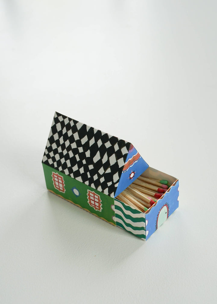 HOUSE MATCHES / BUSBIN ST224