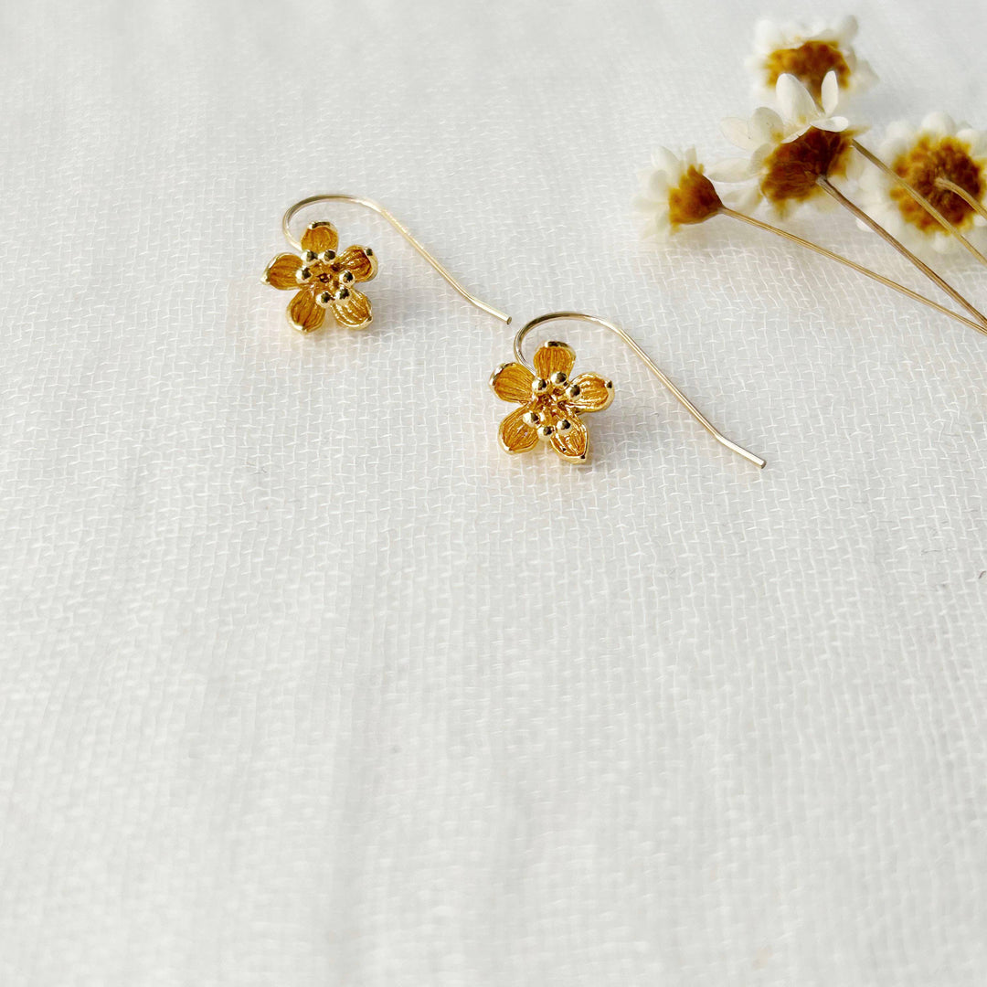 Gold Floral Dangle Earrings KT13