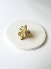 Load image into Gallery viewer, Flower Power Ring HG07