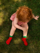 Load image into Gallery viewer, Mini Strawberry Crew HFB17