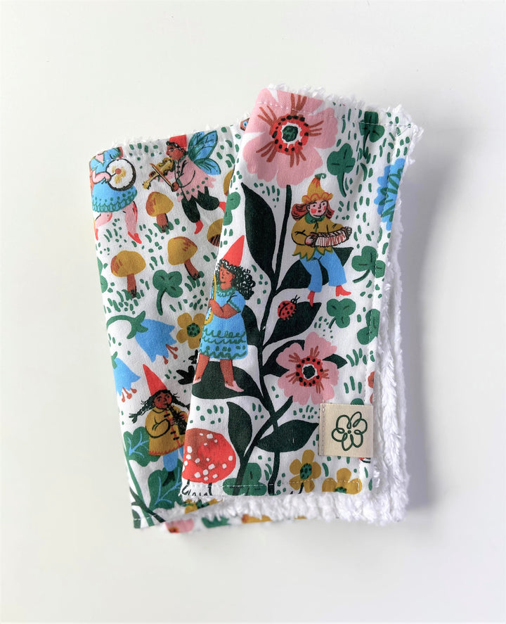 Musical Gnome Burp Cloth