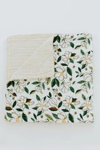 Load image into Gallery viewer, Magnolia Quilt