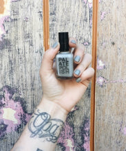 Load image into Gallery viewer, Oyster Nail Polish